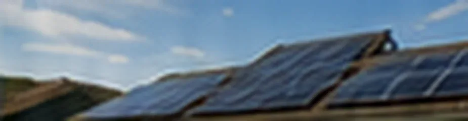 Residência com painéis solares
