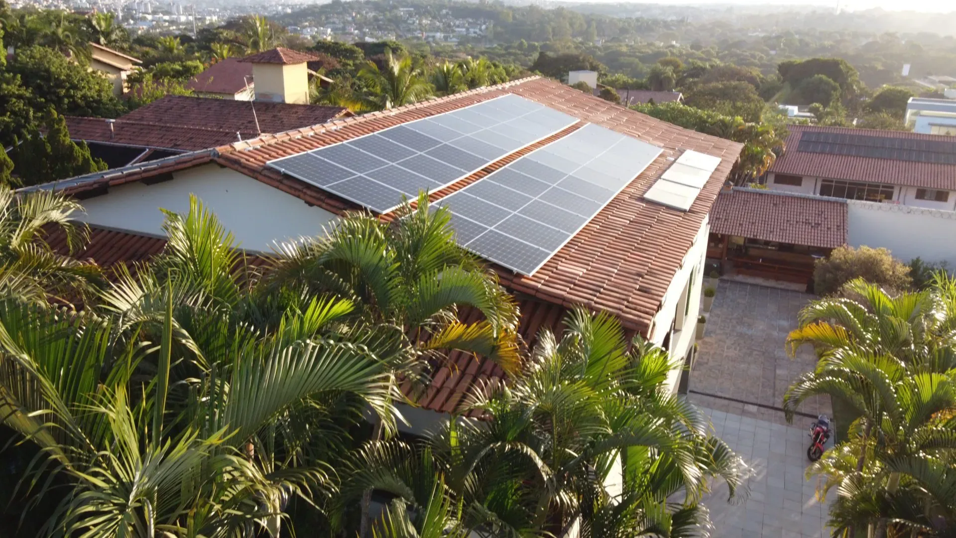 Instalação residencial de painéis solares em Uberlândia